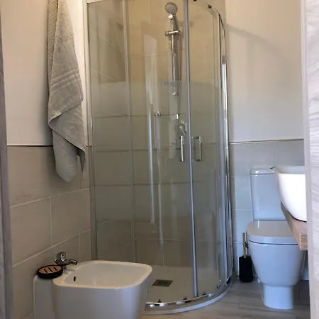 Гостевой дом Domus Alessia Монсеррато