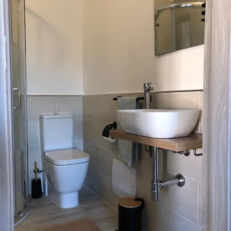 Гостевой дом Domus Alessia Монсеррато