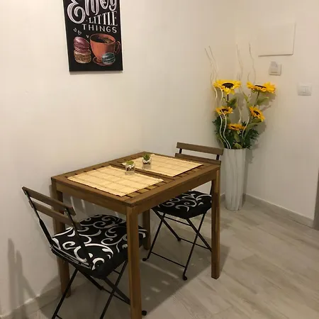 בית הארחה Domus Alessia 3*