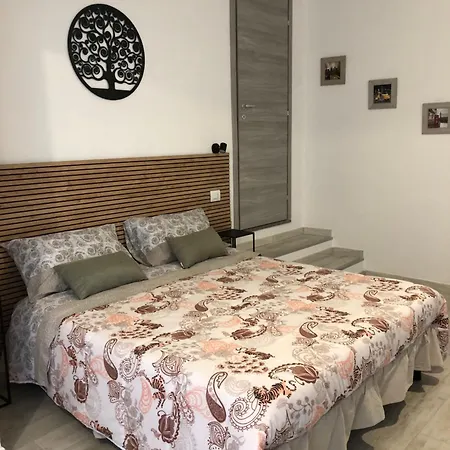 Domus Alessia Vendégház Monserrato